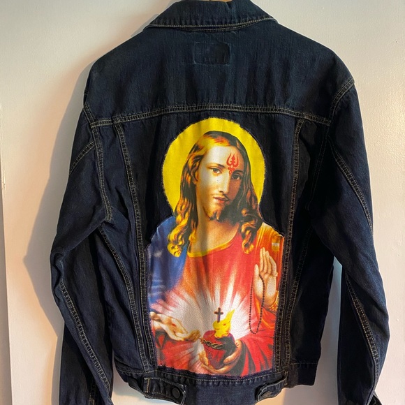 Mossimo Jean jacket with large colorful patch - Picture 1 of 8